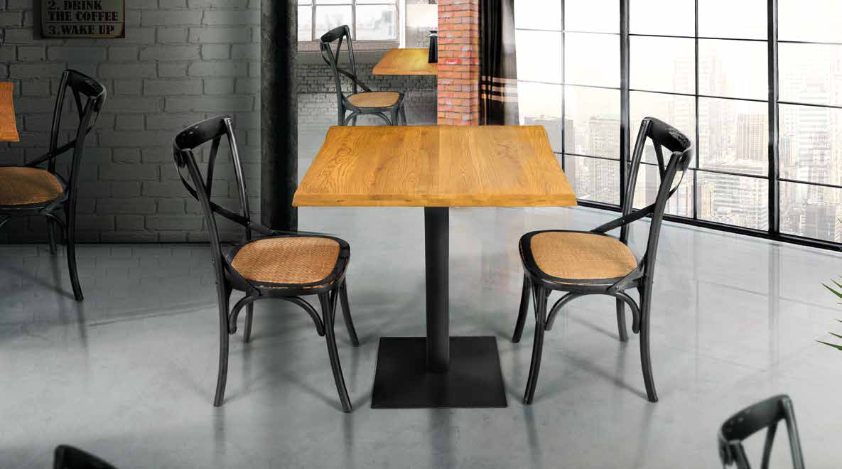 1600 TAVOLO MASSICCIO ROVERE 80 X 80 STRUTTURA NERA PIANO NATURALE